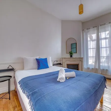 Deep Blue - Hypercentre Ρενς