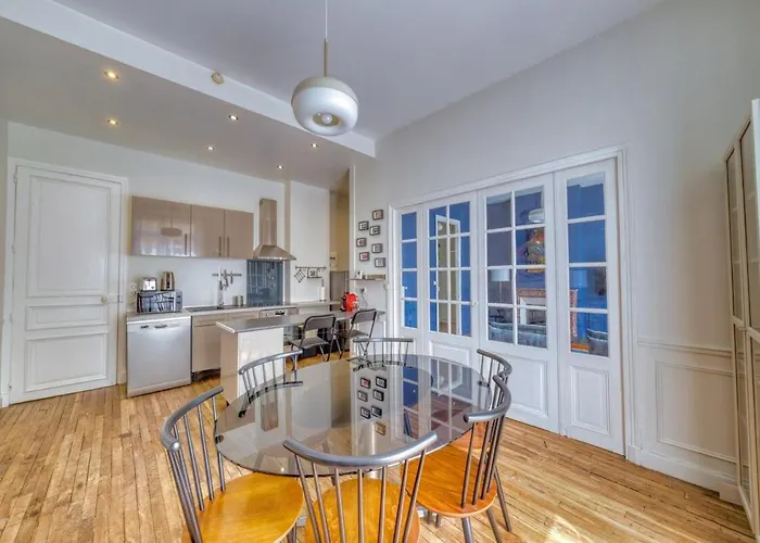 Deep Blue - Hypercentre Daire *