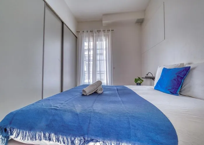 Deep Blue - Hypercentre Daire