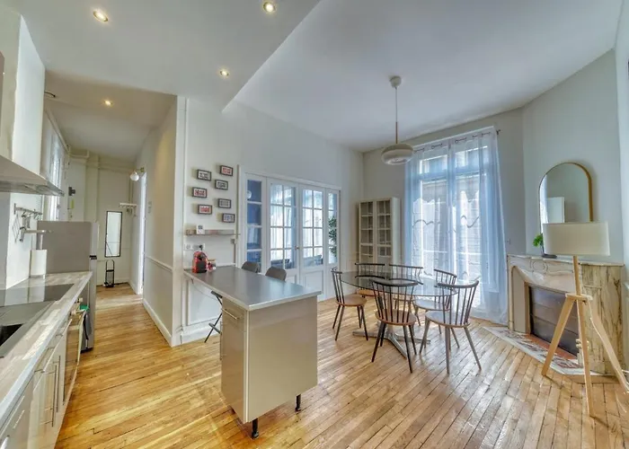 Deep Blue - Hypercentre *